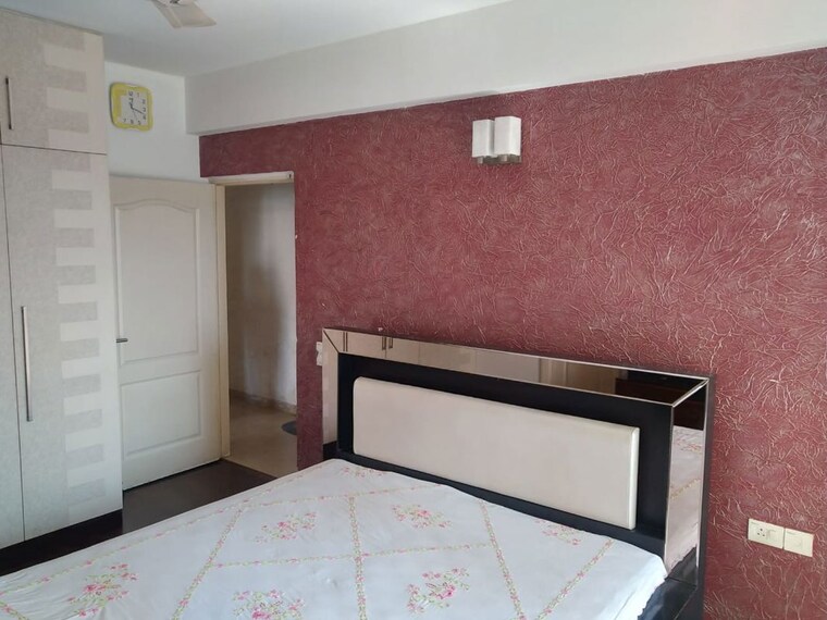 Bedroom, unitech-uniworld-gardens 3.5 Bedroom 2027 Sq.Ft. Apartment In Sector 47 Gurgaon 10400292