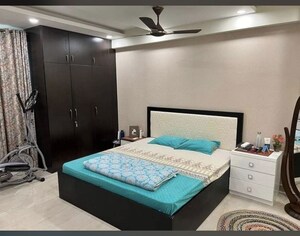 Bedroom in 3.5 BHK Apartment at Central Park II-Bellevue, Sector 48 – for Rent