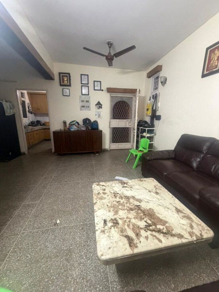 Living Room, vijay-ratan-vihar 3 Bedroom 1600 Sq.Ft. Builder Floor In Sector 15 Gurgaon 10400313