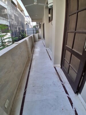 Balcony in 3 BHK Builder Floor at South City 1 – for Rent