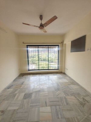 Room in 2 BHK Apartment at Ahuja Harbour Estate , Nerul Sector 19a – for Rent