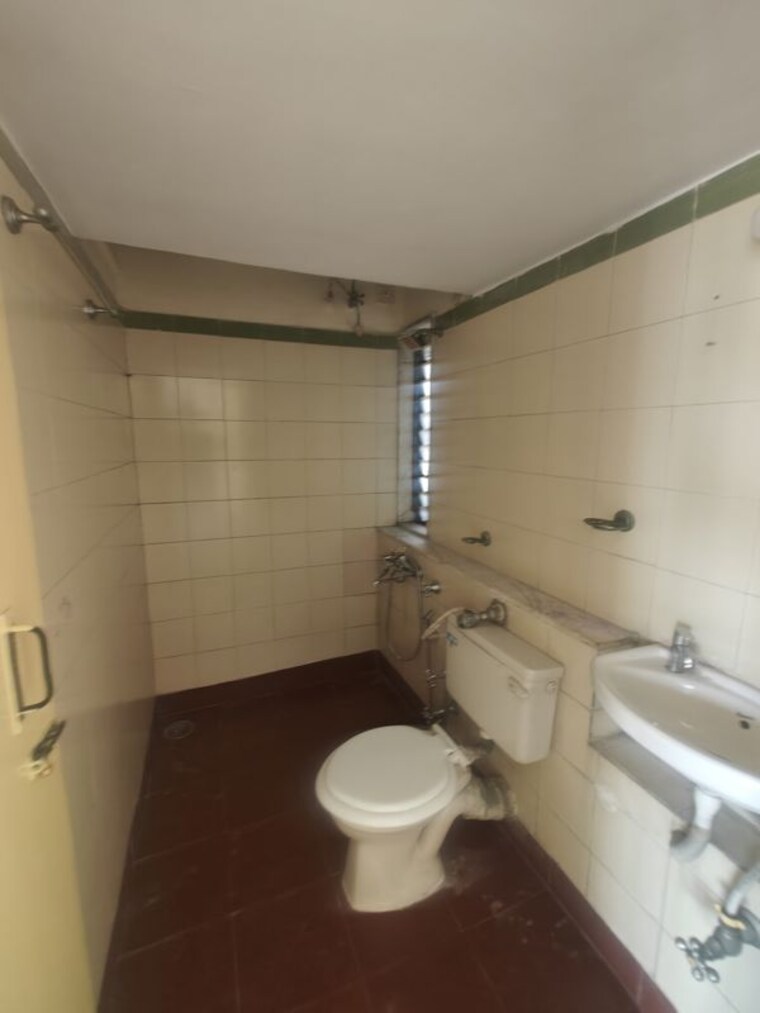 Bathroom, ahuja-harbour-estate 2 Bedroom 1100 Sq.Ft. Apartment In Nerul Sector 19a Navi Mumbai 10400318