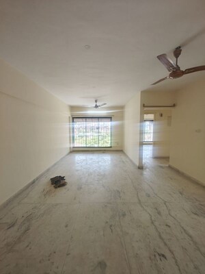 Room in 2 BHK Apartment at Ahuja Harbour Estate , Nerul Sector 19a – for Rent