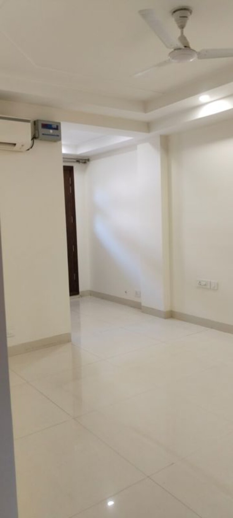 Room, whiteland-blissville 3 Bedroom 1672 Sq.Ft. Builder Floor In Sector 76 Gurgaon 10400326