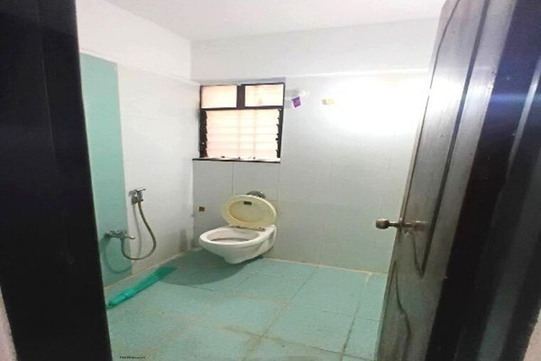 Bathroom, bella-casa 1 Bedroom 585 Sq.Ft. Apartment In Kharadi Pune 10400332