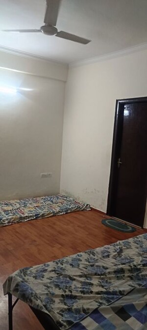 Bedroom in 2 BHK Apartment at Amrapali Silicon City, Sector 76 – for Rent