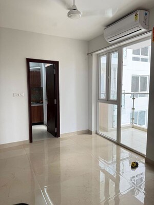 Room in 2 BHK Apartment at Hero Homes Phase 2, Sector 104 – for Rent