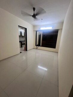 1 BHK + Pooja Room,Servant Room Apartment For Rent in Kukreja Estate