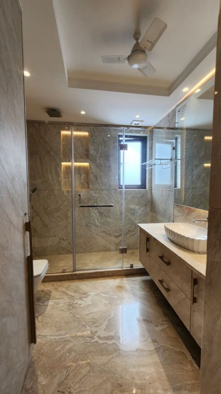 Attached Bathroom, vasant vihar 4 Bedroom 2800 Sq.Ft. Builder Floor In Vasant Vihar Delhi 10400403