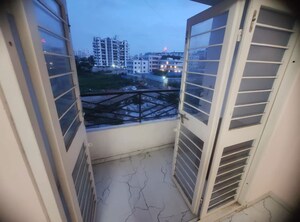 Balcony in 2 BHK Builder Floor at Kamgar Putala Vasahat – for Rent
