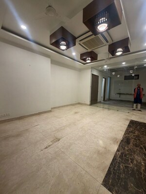 3 BHK Builder Floor For Rent in South City 1