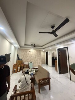 3 BHK + Pooja Room Builder Floor For Rent in Sector 30