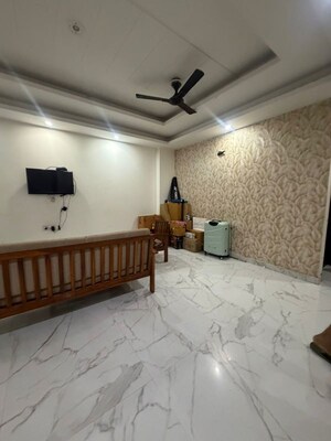 Bedroom in 3 BHK Builder Floor at Sector 30 – for Rent