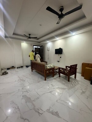 Team Area in 3 BHK Builder Floor at Sector 30 – for Rent