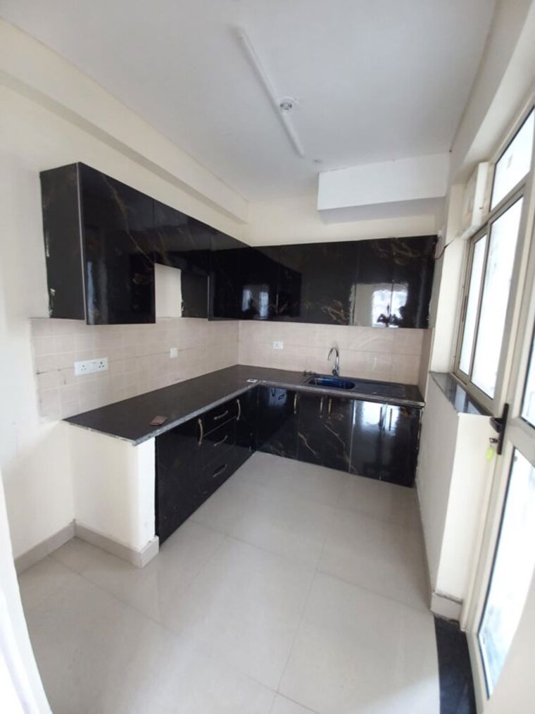 Kitchen, imperia-esfera 2.5 Bedroom 1578 Sq.Ft. Apartment In Sector 37c Gurgaon 10400415