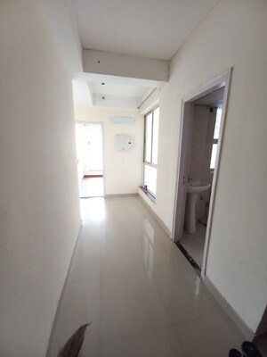 2.5 BHK Apartment – Entrance View at Imperia Esfera, Sector 37c - for Rent
