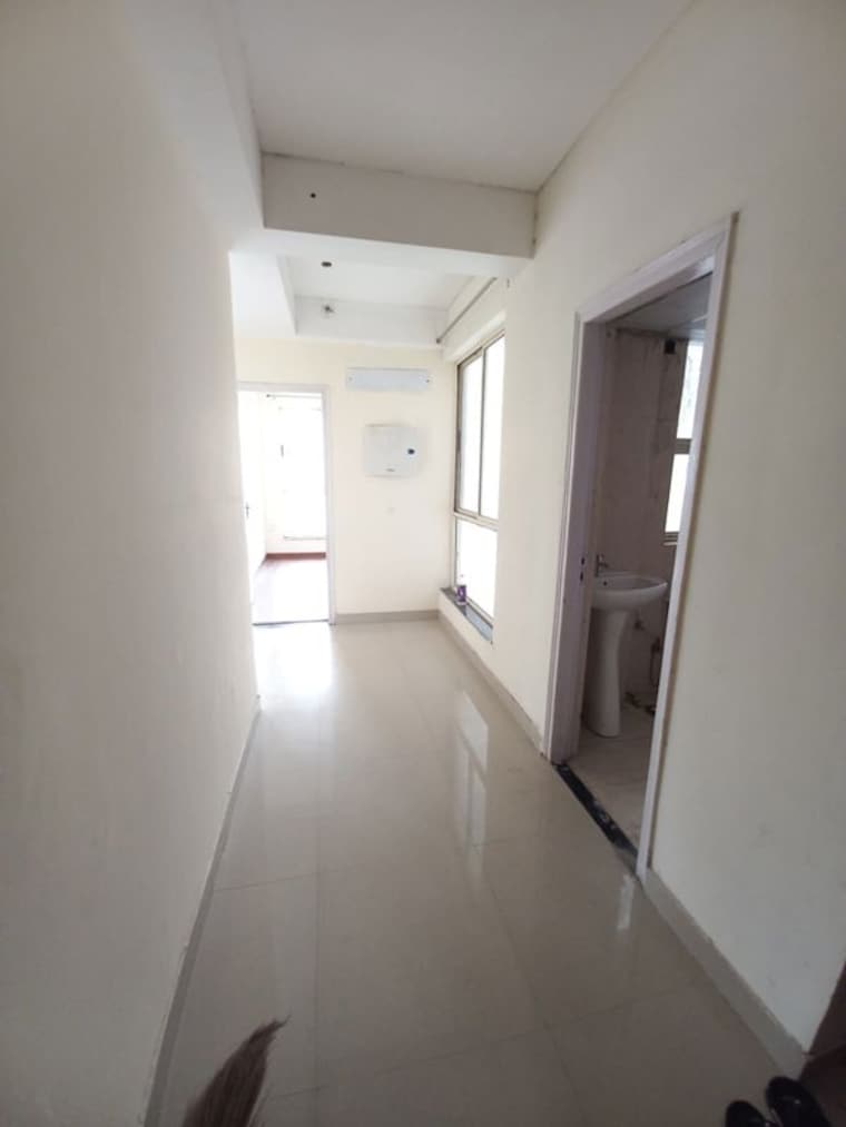Entrance, imperia-esfera 2.5 Bedroom 1578 Sq.Ft. Apartment In Sector 37c Gurgaon 10400415