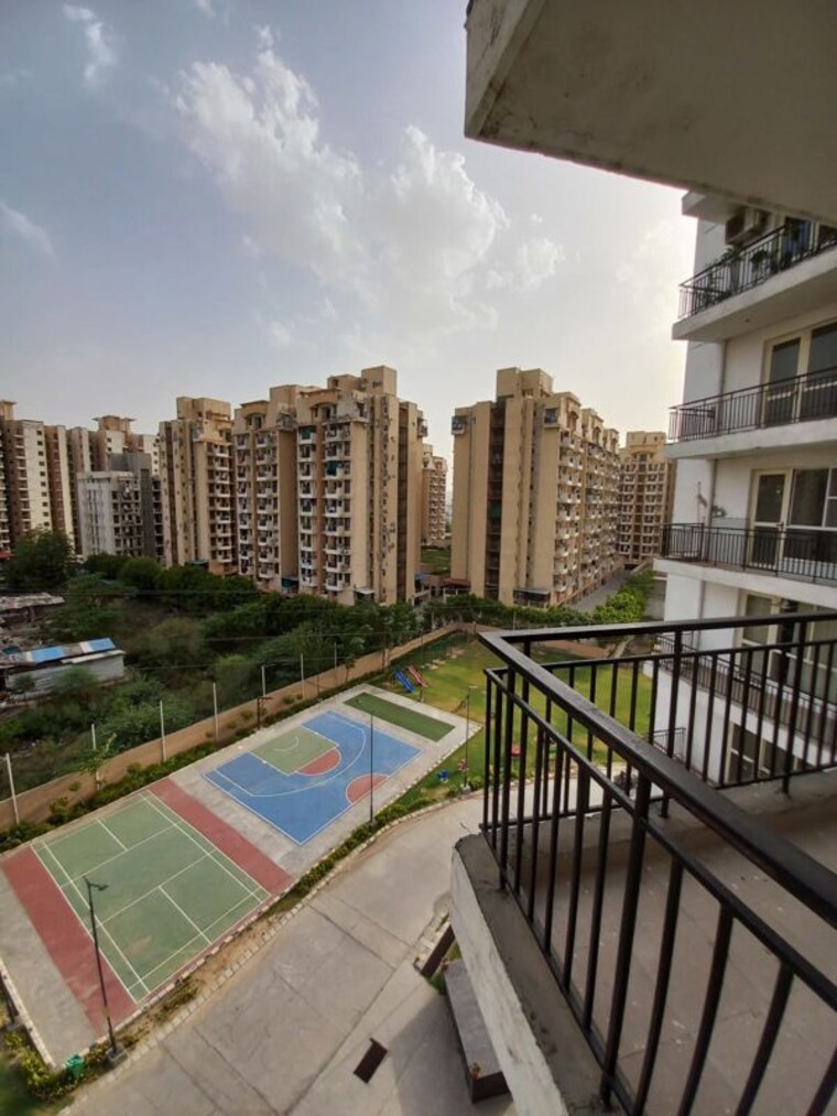 Balcony, imperia-esfera 2.5 Bedroom 1578 Sq.Ft. Apartment In Sector 37c Gurgaon 10400415