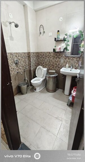 Bathroom in 2 BHK Builder Floor at Sector 30 – for Rent