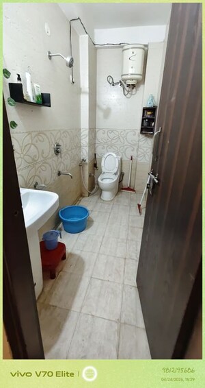 Bathroom in 2 BHK Builder Floor at Sector 30 – for Rent