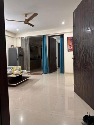 Room in 3 BHK Builder Floor at Sector 15 ii – for Rent