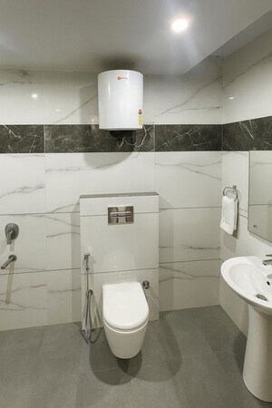 Bathroom in 4 BHK Apartment at Pioneer Park Araya, Sector 61 – for Sale