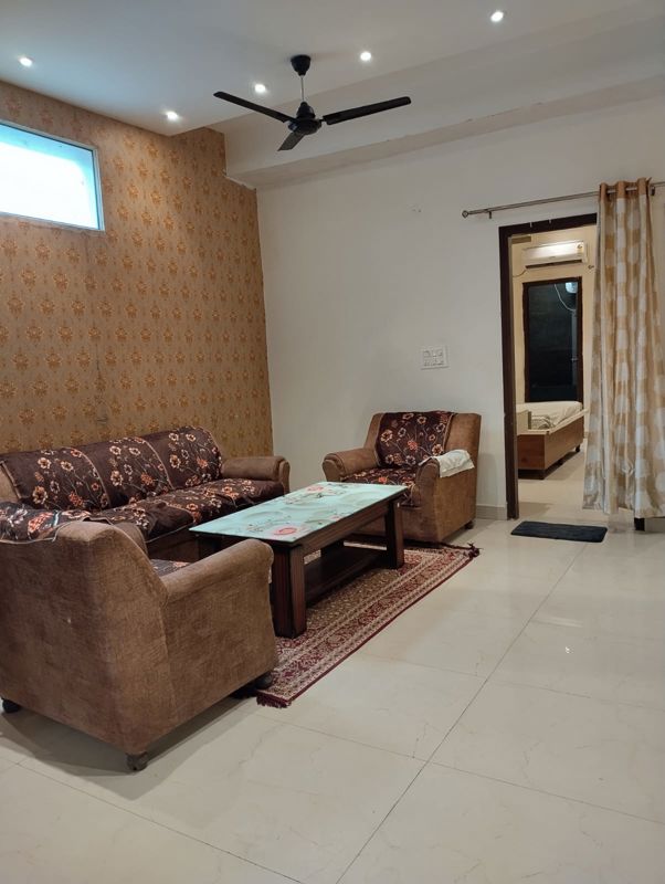2.5 BHK + Extra Room Apartment For Rent in VIP Road