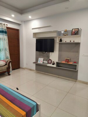 Furnished Amenities in 3 BHK Builder Floor at Sector 9 – for Rent