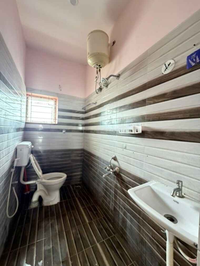 Bathroom, bettadasanapura 1 Bedroom 700 Sq.Ft. Independent House In Bettadasanapura Bangalore 10370612
