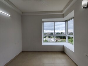 Room in  Apartment at Bhartiya Nikoo Homes Phase 2, Thanisandra Main Road – for Rent