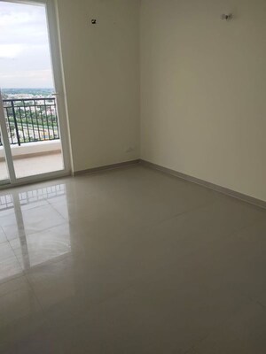 Room in 3 BHK Apartment at Ambika Florence Park, North Mullanpur – for Sale