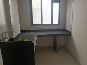Room in 1 BHK Apartment at Kamgar Putala Vasahat – for Rent