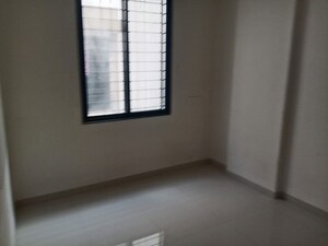 Room in 1 BHK Apartment at Kamgar Putala Vasahat – for Rent