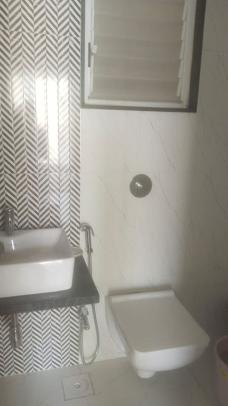 Bathroom, austin-arena 3 Bedroom 1080 Sq.Ft. Apartment In Tathawade Pune 10400566