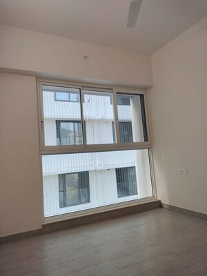 Room in 1.5 BHK Apartment at Rustomjee Seasons Bandra East, Bandra East – for Rent