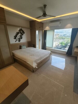Bedroom in 3 BHK Apartment at Sigma Emerald, Santacruz East – for Rent