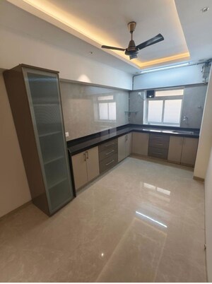 Room in 3 BHK Apartment at Sigma Emerald, Santacruz East – for Rent