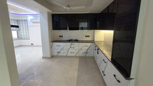 Kitchen in 3 BHK Apartment at Parsvnath Exotica, Sector 53 – for Rent