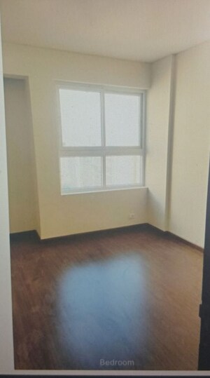 Room in 2 BHK Apartment at Signature Global City, Sector 37d – for Sale