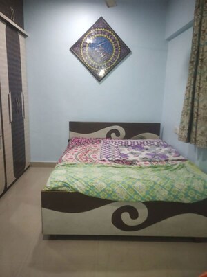 Bedroom in 2 BHK Apartment at Mahavir Plaza, Airoli – for Rent