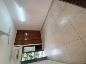 Furnished Amenities in 3 BHK Builder Floor at Malviya Nagar – for Rent