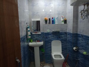 Bathroom in 3 BHK Builder Floor at Dwarka Mor – for Rent