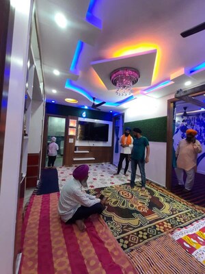 Bedroom in 3 BHK Builder Floor at Dwarka Mor – for Rent