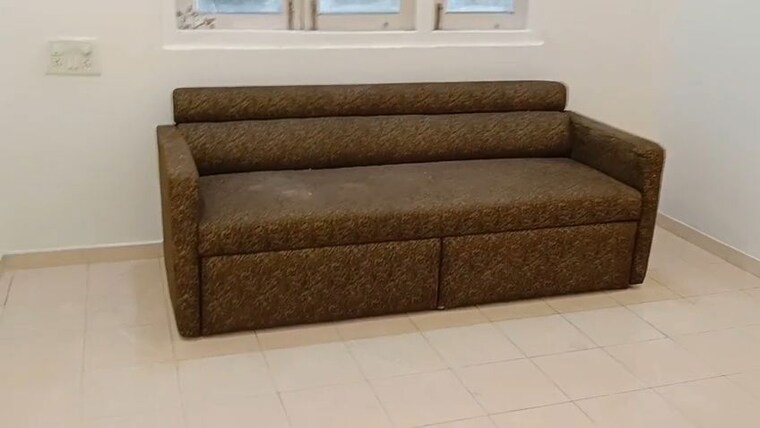 Living Room, sion 1 Bedroom 550 Sq.Ft. Apartment In Sion Mumbai 10400652