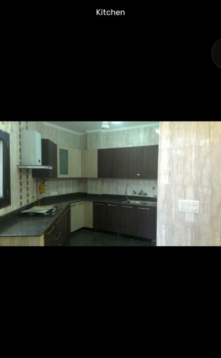 Kitchen, sector 51 3 Bedroom 160 Sq.Yd. Builder Floor In Sector 51 Gurgaon 10400702