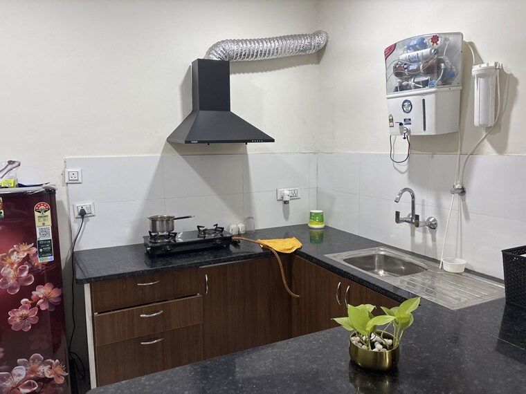 Kitchen, pareena-express-heights 3 Bedroom 1800 Sq.Ft. Apartment In Sector 99 Gurgaon 10400724