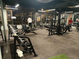 Gym in 3 BHK Apartment at Pareena Express Heights, Sector 99 – for Rent