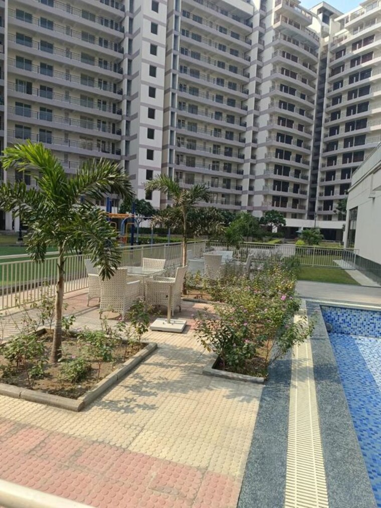 Exterior View, pareena-express-heights 3 Bedroom 1800 Sq.Ft. Apartment In Sector 99 Gurgaon 10400724