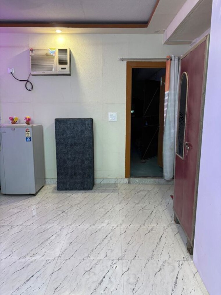 Bedroom, govindpuri 1 RK 350 Sq.Ft. Builder Floor In Govindpuri Delhi 10400768