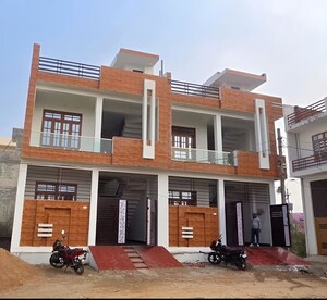  Plot For Sale in Maulviganj